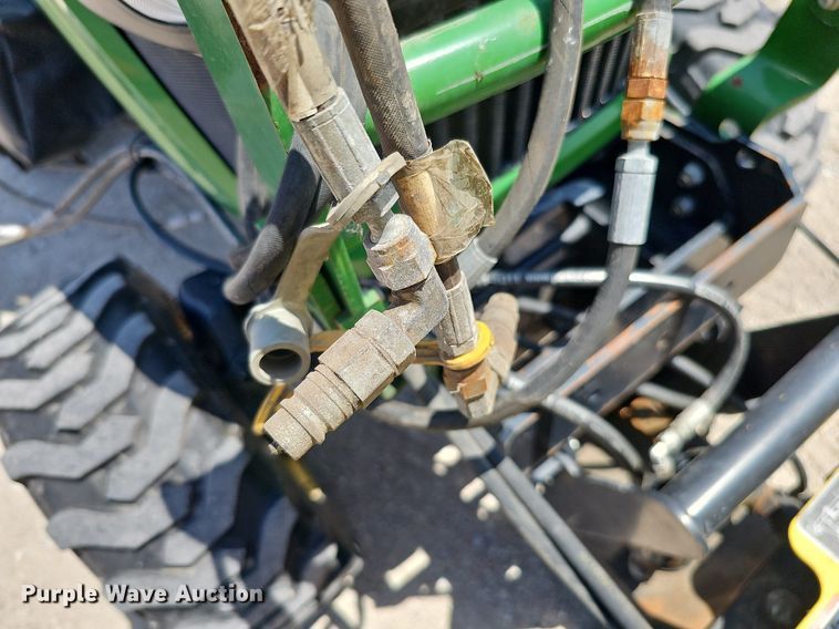 image for item DO2853 2015 John Deere 2025R  tractor