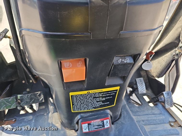 image for item DO2853 2015 John Deere 2025R  tractor