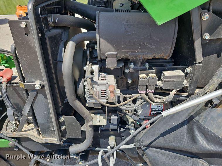 image for item DO2853 2015 John Deere 2025R  tractor