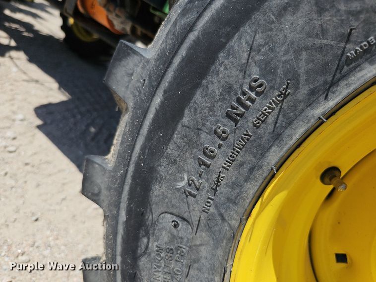 image for item DO2853 2015 John Deere 2025R  tractor