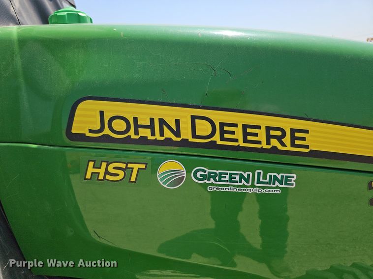 image for item DO2853 2015 John Deere 2025R  tractor