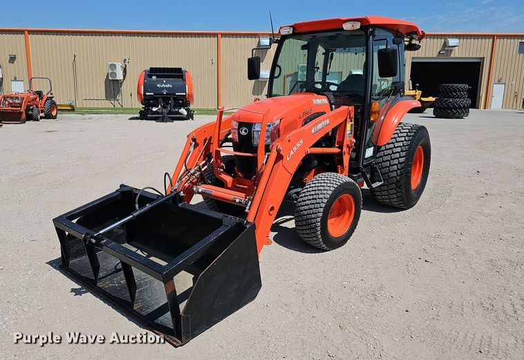 image for item DO2854 Kubota L3560 HST  tractor