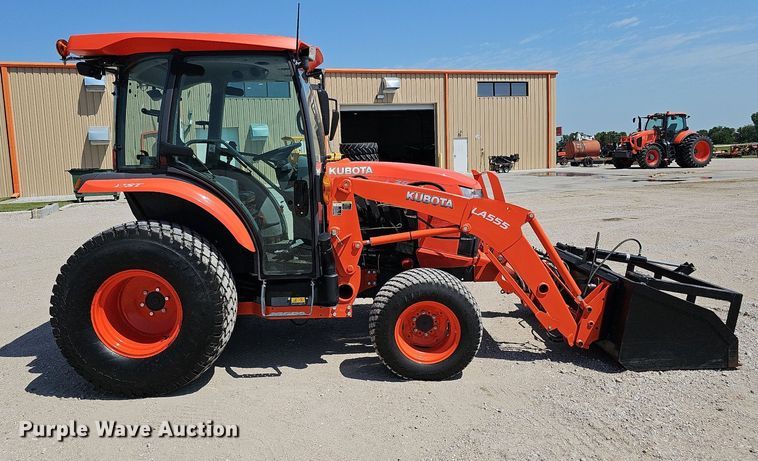 image for item DO2854 Kubota L3560 HST  tractor