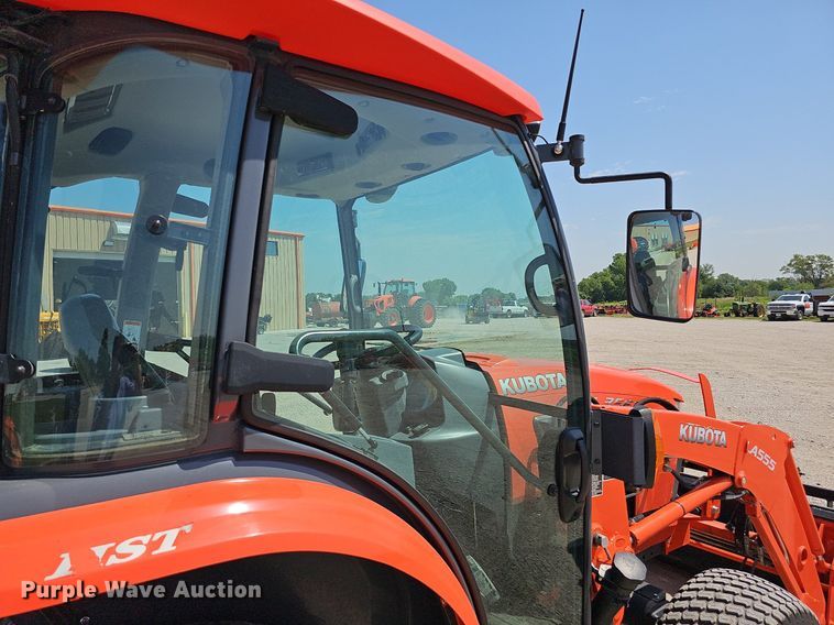 image for item DO2854 Kubota L3560 HST  tractor