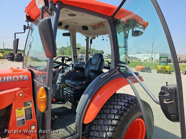 image for item DO2854 Kubota L3560 HST  tractor