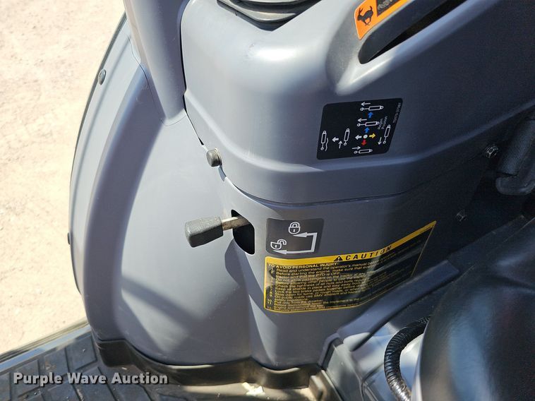 image for item DO2854 Kubota L3560 HST  tractor