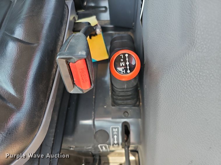 image for item DO2854 Kubota L3560 HST  tractor