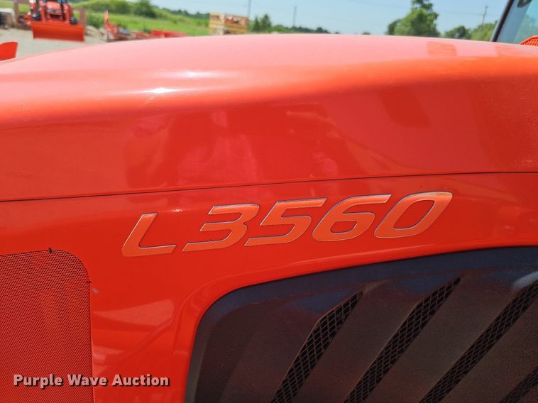 image for item DO2854 Kubota L3560 HST  tractor