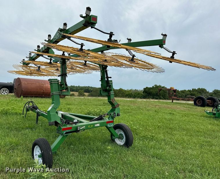 image for item DO5146 Ogden Hybrid Hay Runner  hay rake