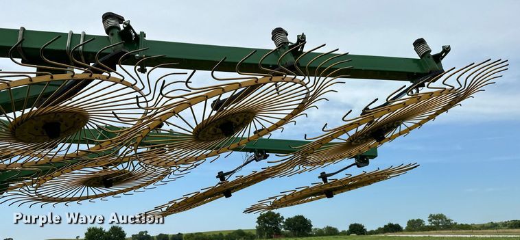 image for item DO5146 Ogden Hybrid Hay Runner  hay rake