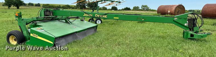 image for item DO5147 John Deere 956  swather / windrower