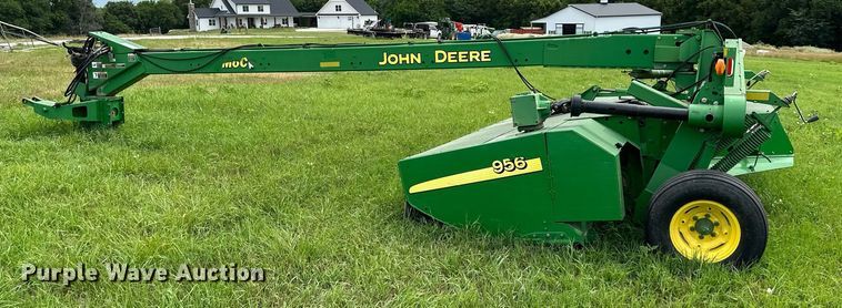 image for item DO5147 John Deere 956  swather / windrower