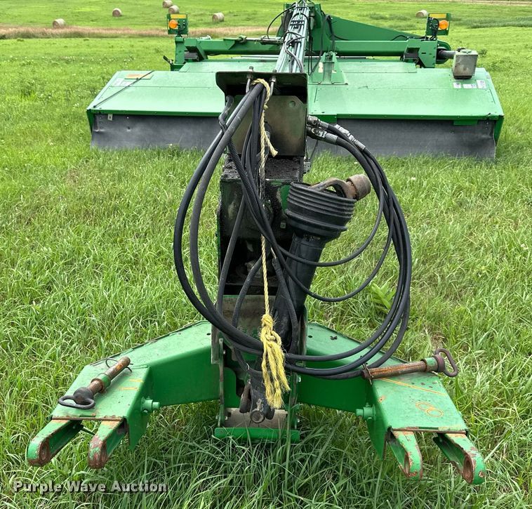 image for item DO5147 John Deere 956  swather / windrower