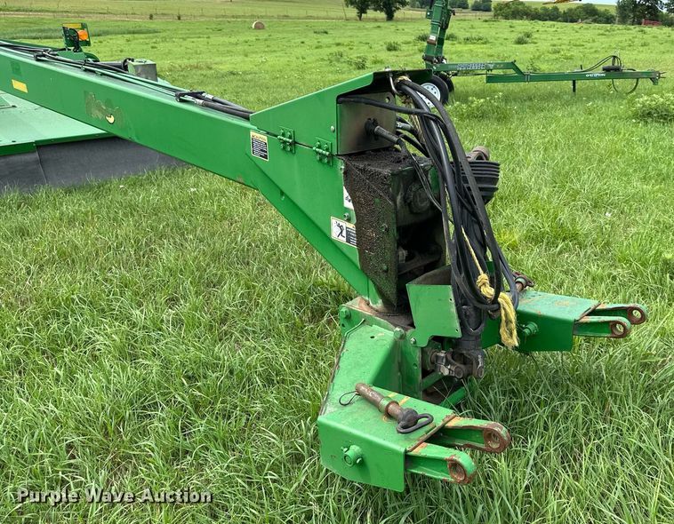 image for item DO5147 John Deere 956  swather / windrower