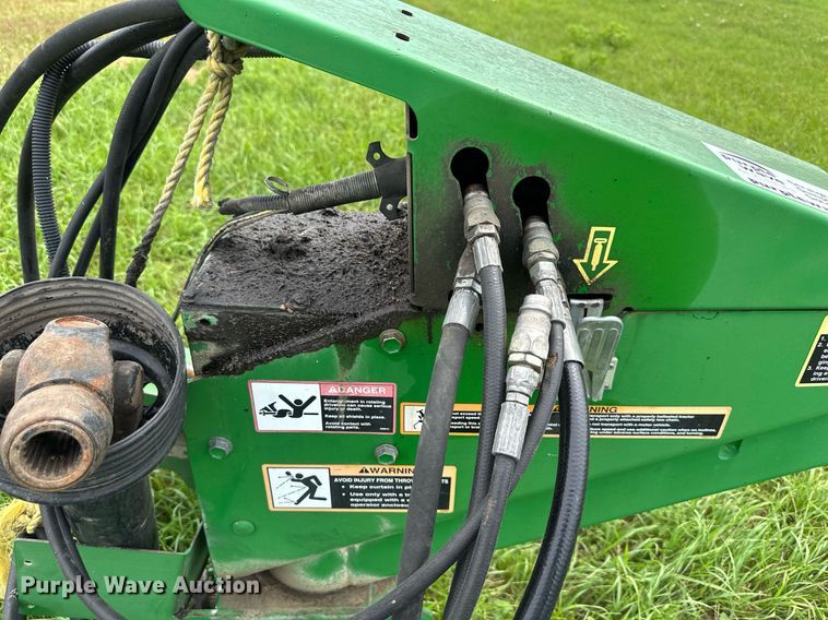 image for item DO5147 John Deere 956  swather / windrower