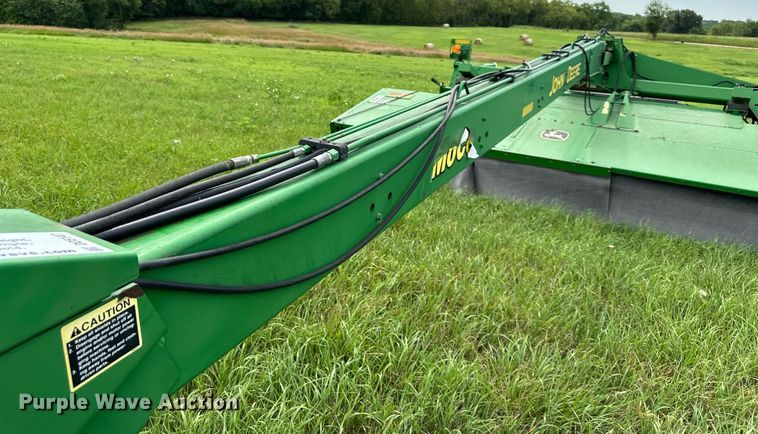 image for item DO5147 John Deere 956  swather / windrower