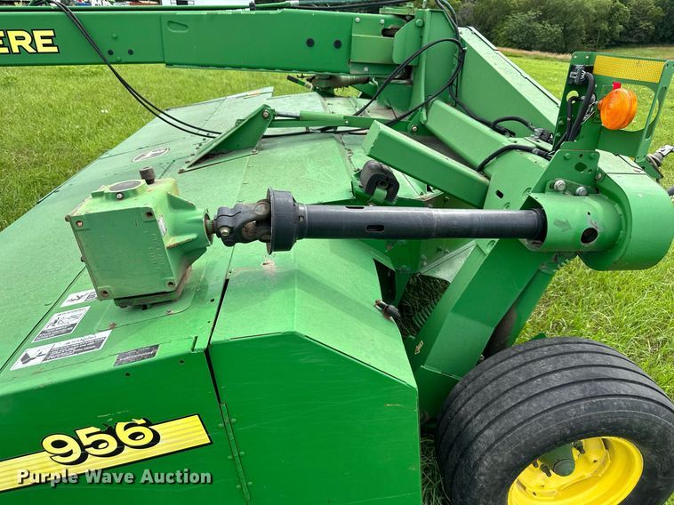 image for item DO5147 John Deere 956  swather / windrower