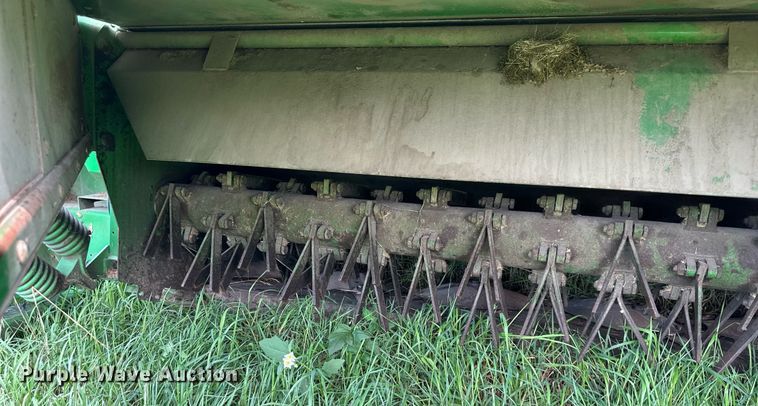 image for item DO5147 John Deere 956  swather / windrower