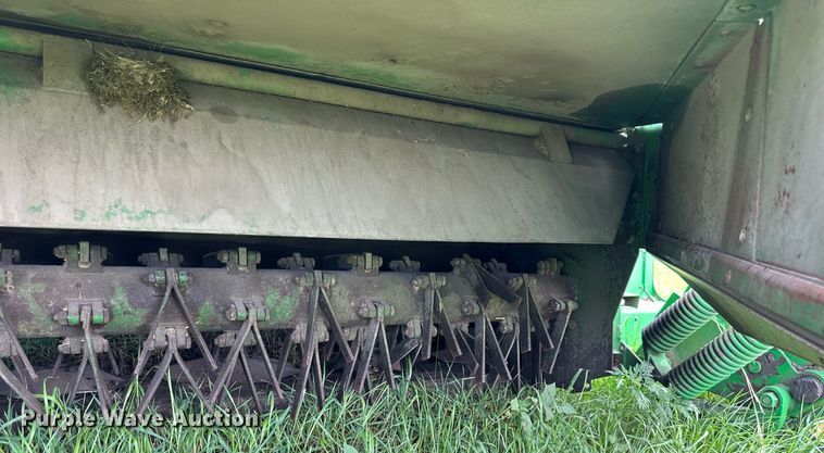 image for item DO5147 John Deere 956  swather / windrower