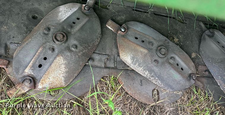 image for item DO5147 John Deere 956  swather / windrower