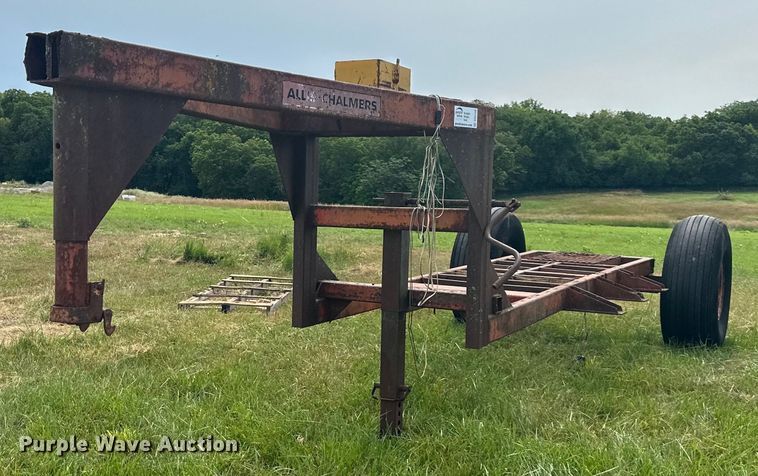 image for item DO5149 Hay bale trailer