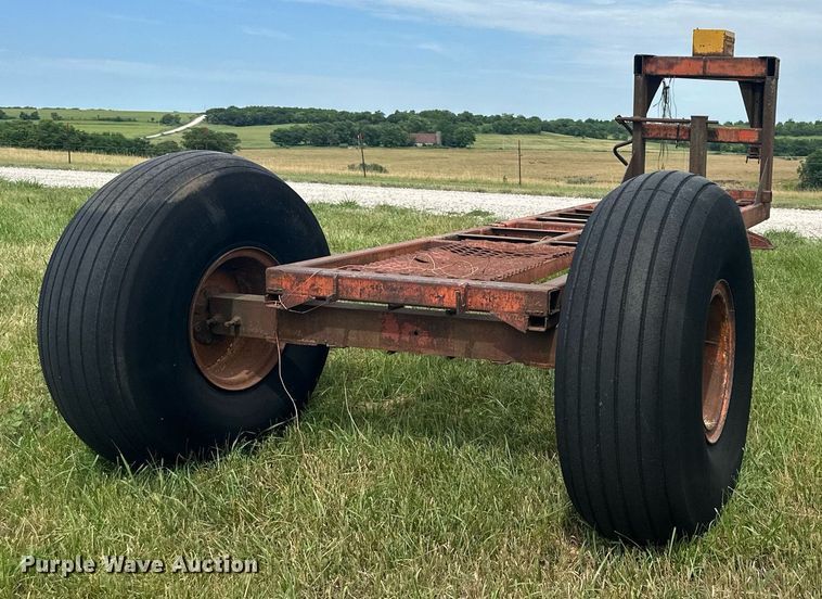 image for item DO5149 Hay bale trailer
