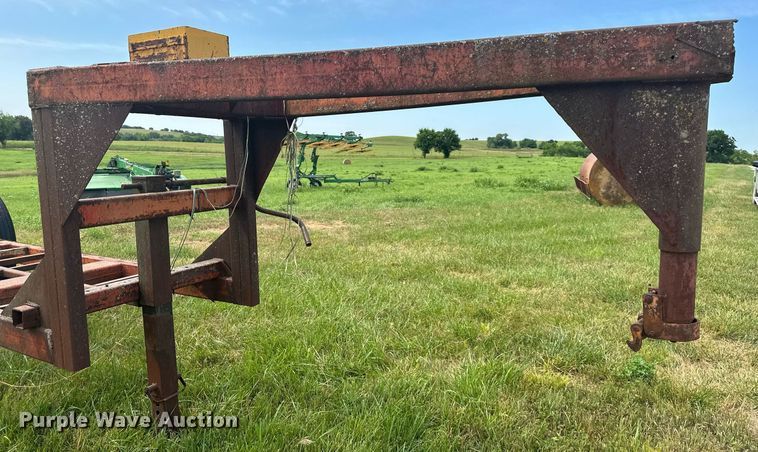 image for item DO5149 Hay bale trailer