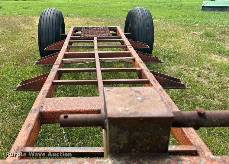 image for item DO5149 Hay bale trailer
