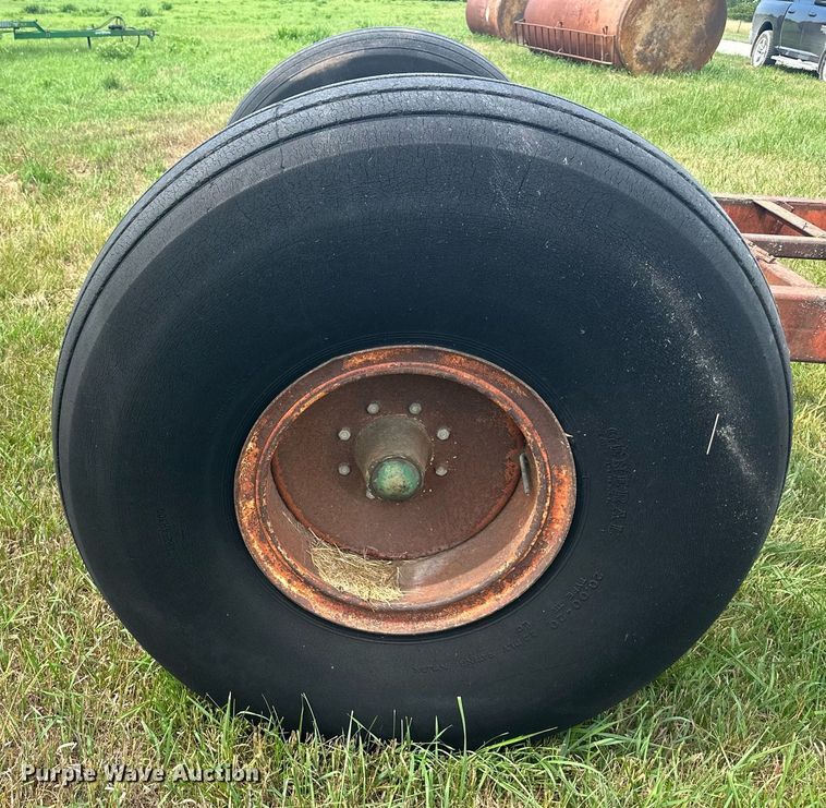 image for item DO5149 Hay bale trailer