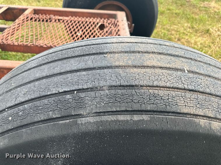 image for item DO5149 Hay bale trailer