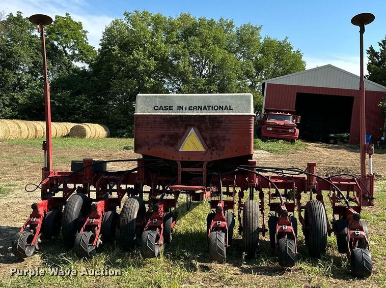 image for item DO5153 Case IH 900 Cyclo Air  planter