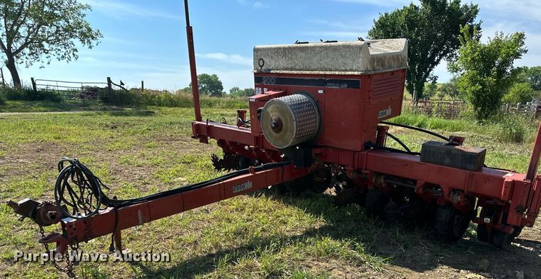 image for item DO5153 Case IH 900 Cyclo Air  planter