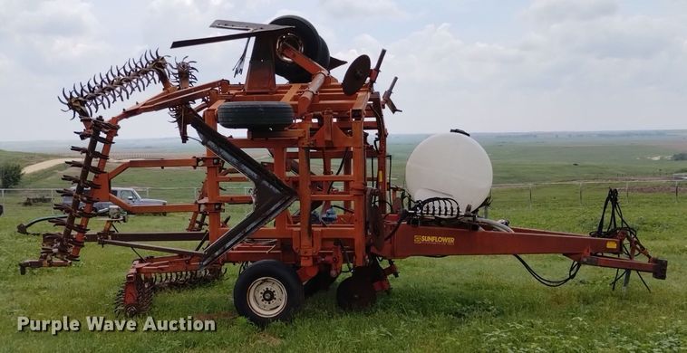 image for item DP3297 Sunflower 8660  sweep plow