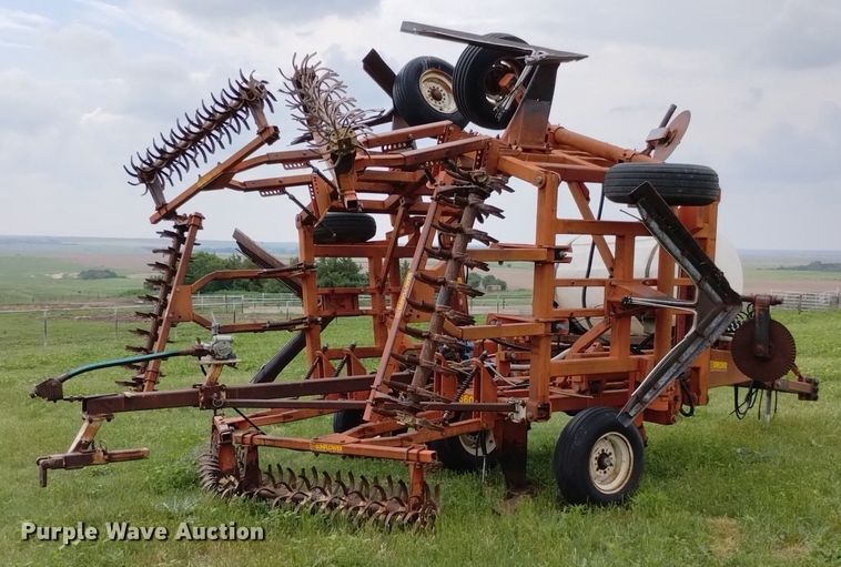 image for item DP3297 Sunflower 8660  sweep plow