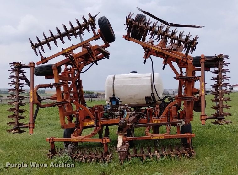 image for item DP3297 Sunflower 8660  sweep plow
