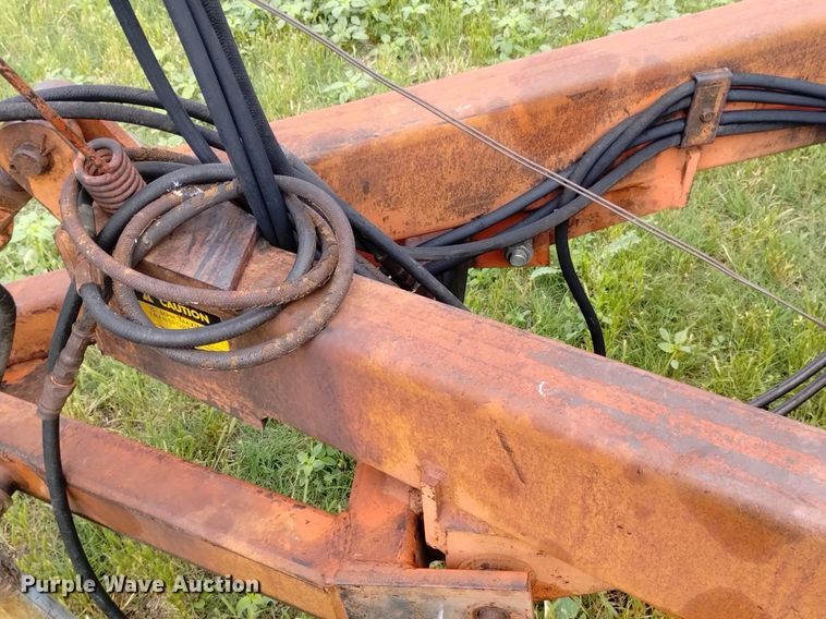 image for item DP3297 Sunflower 8660  sweep plow