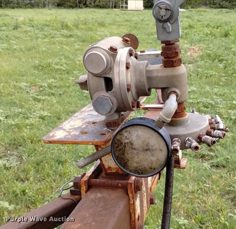 image for item DP3297 Sunflower 8660  sweep plow