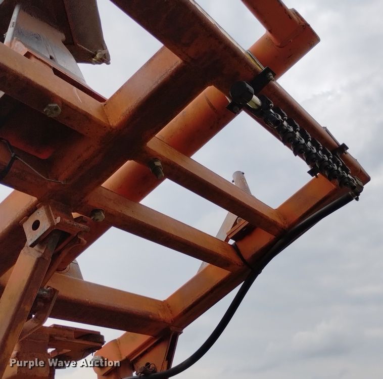 image for item DP3297 Sunflower 8660  sweep plow