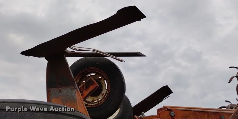 image for item DP3297 Sunflower 8660  sweep plow