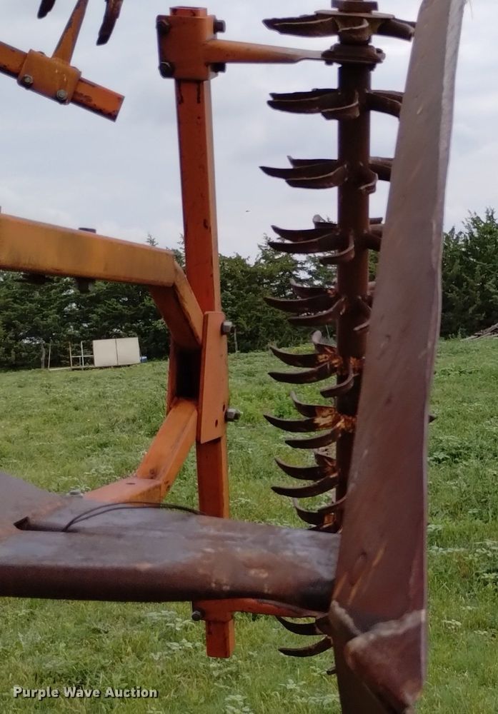 image for item DP3297 Sunflower 8660  sweep plow