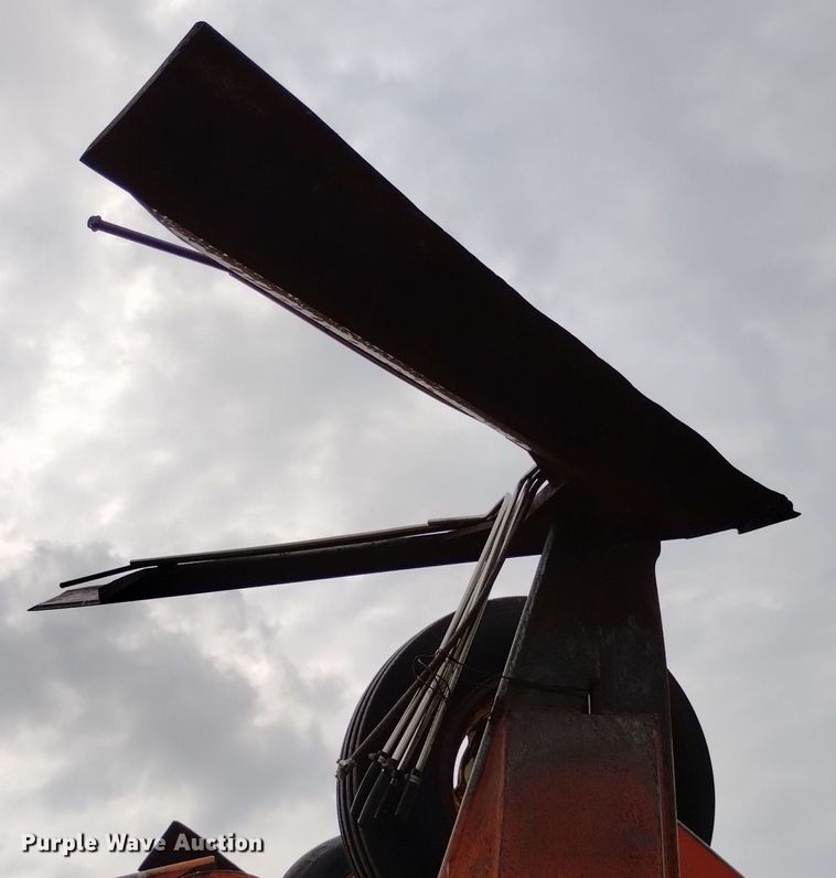 image for item DP3297 Sunflower 8660  sweep plow