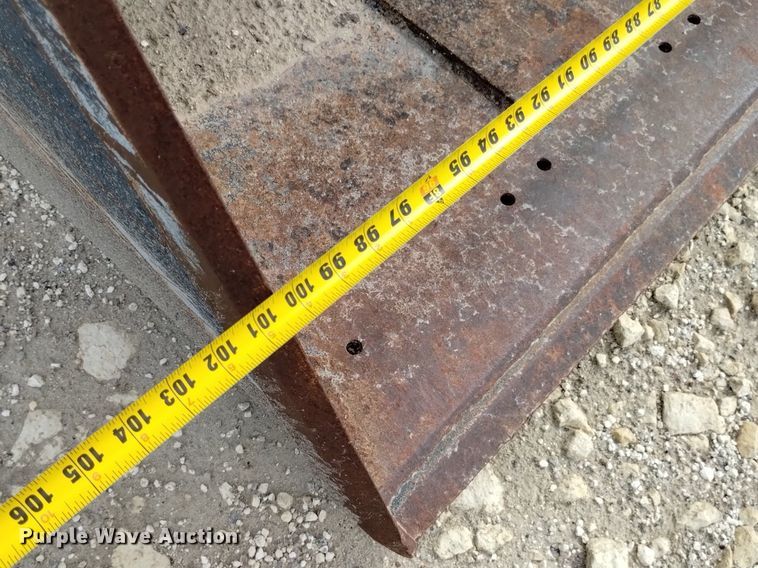 image for item DP3301 2001 New Holland TV140  bi-directional tractor