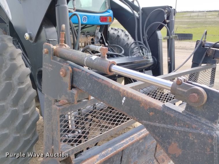 image for item DP3301 2001 New Holland TV140  bi-directional tractor