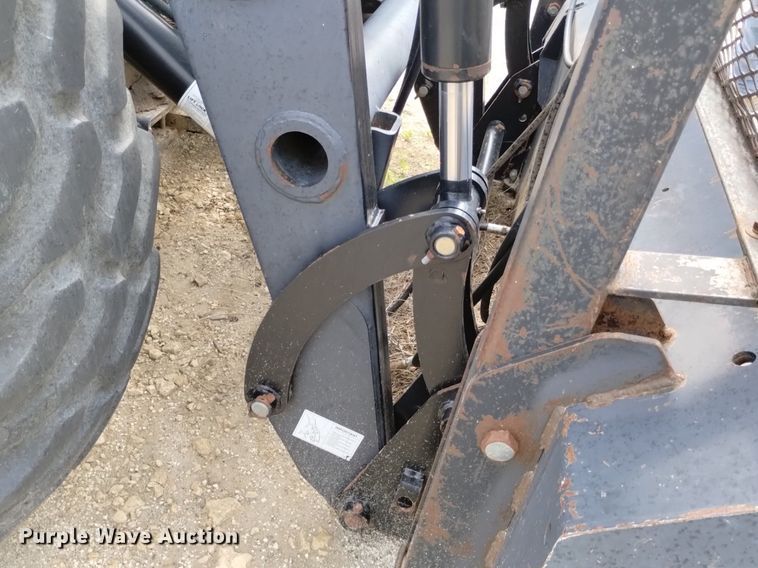 image for item DP3301 2001 New Holland TV140  bi-directional tractor