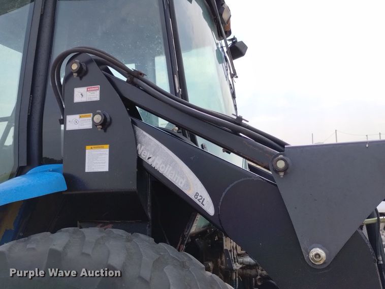 image for item DP3301 2001 New Holland TV140  bi-directional tractor