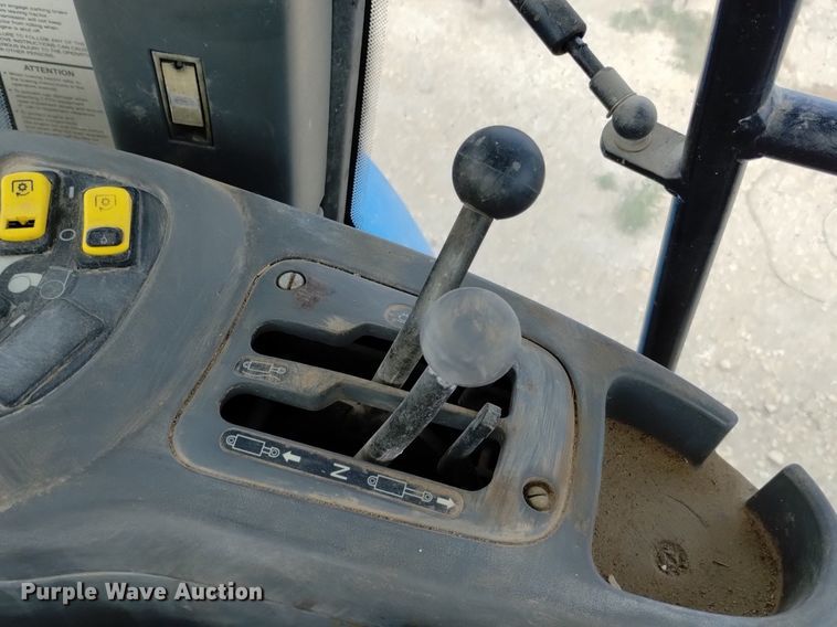 image for item DP3301 2001 New Holland TV140  bi-directional tractor