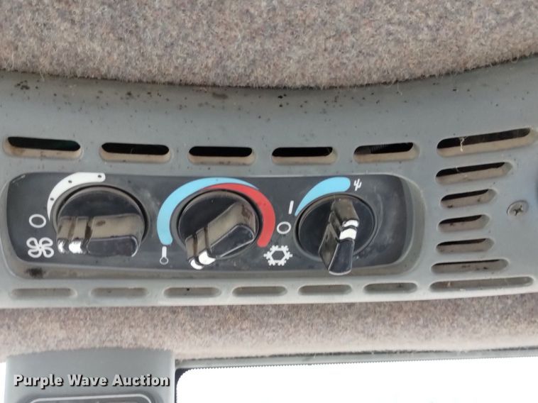 image for item DP3301 2001 New Holland TV140  bi-directional tractor