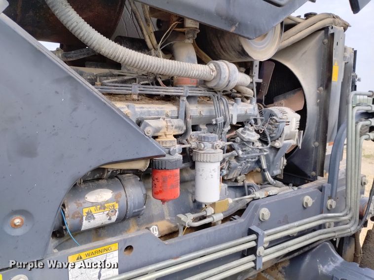 image for item DP3301 2001 New Holland TV140  bi-directional tractor