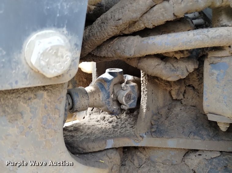 image for item DP3301 2001 New Holland TV140  bi-directional tractor