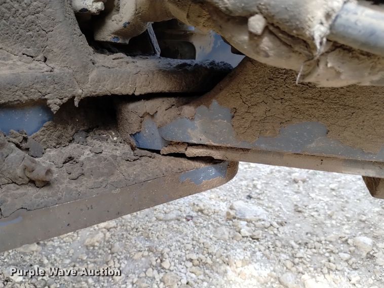 image for item DP3301 2001 New Holland TV140  bi-directional tractor